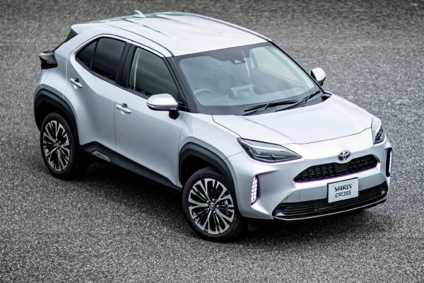 Toyota Yaris Cross 2020, джип/suv 5 дв., 1 поколение (04.2020 - н.в.)