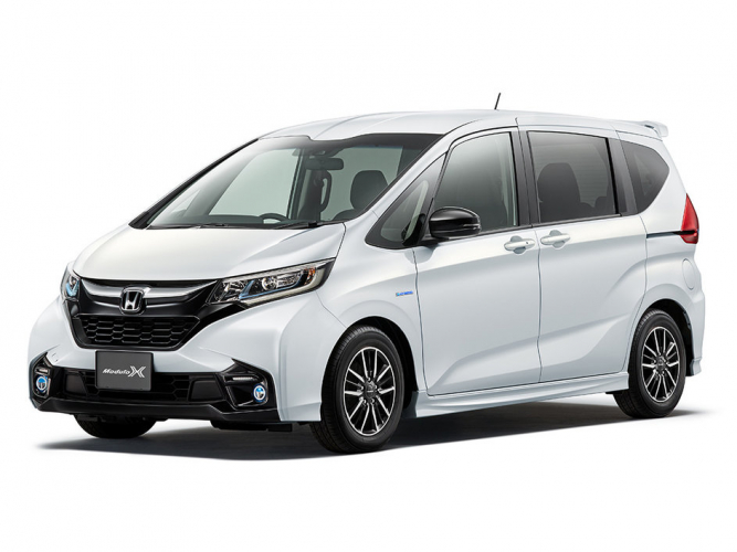 Honda Freed+ рестайлинг 2019, минивэн, 2 поколение (08.2019 - н.в.)