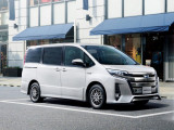 Toyota Noah рестайлинг 2017, минивэн, 3 поколение, R80 (07.2017 - 12.2021) 5